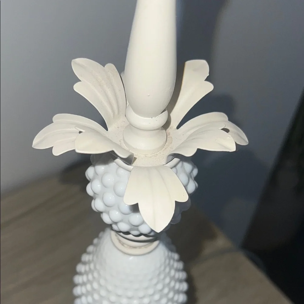 Vintage Hob Nail Milk Glass Elegant White Table Lamps. Pineapple 🍍 exc condition